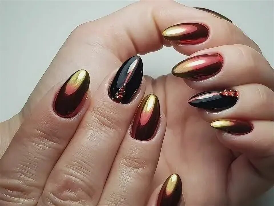 Красный маникюр с втиркой МАНИКЮР САМА СЕБЕ/ МОДНЫЙ ДИЗАЙН НОГТЕЙ 2019/ ГРАДИЕНТ ВТИРКОЙ - YouTube Ногти, 
