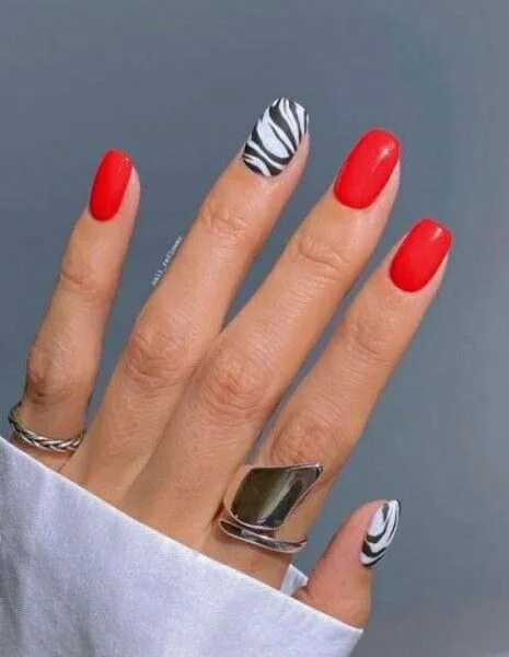 Красный маникюр с зеброй принтом Pin on Nails Fire nails, Red nails, Gel nails diy