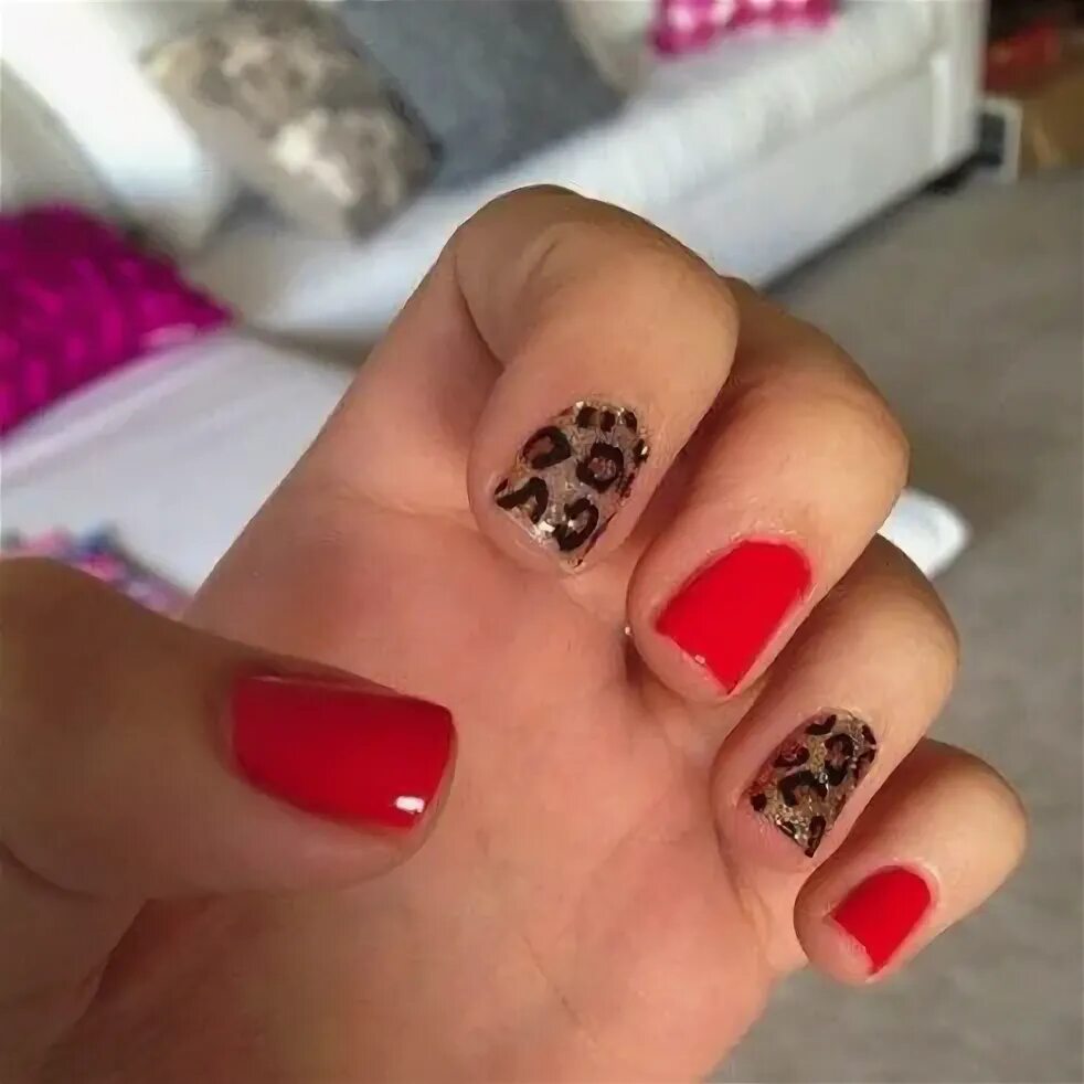 Красный маникюр с животным принтом Midweek Makeup: Fall Nails Leopard nails, Leopard print nails, Beauty nails
