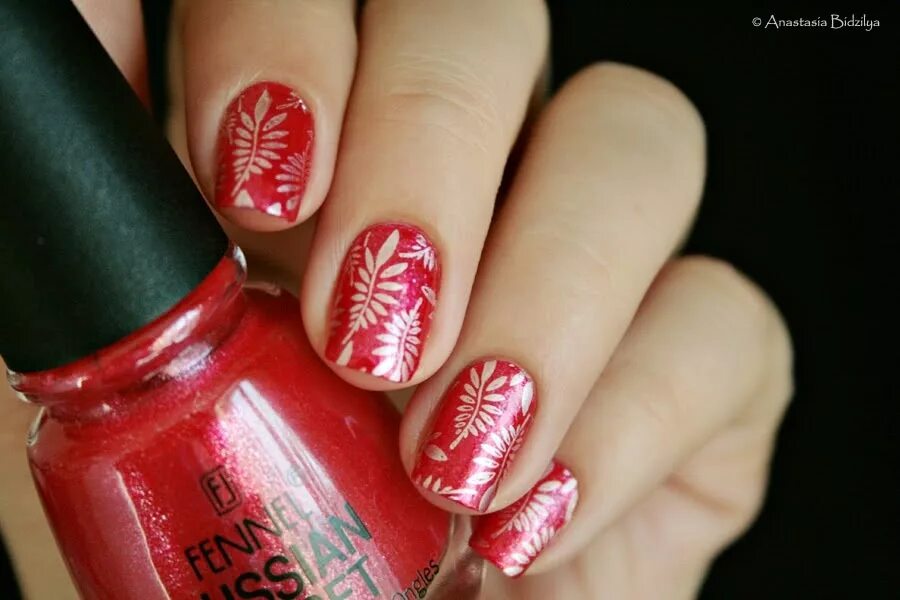 Красный маникюр со стемпингом 2024 Fennel Nail Lacquer Russian Secret № 221 + стемпинг Born Pretty BP-L001 Отзывы п