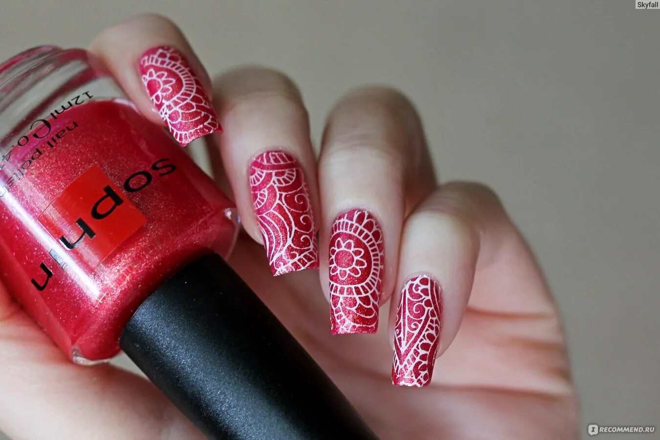 Красный маникюр со стемпингом 2024 Диск для стемпинга BornPrettyStore Born Pretty Stamping Plates - "Любимые диски 