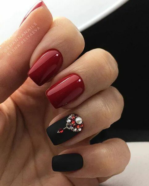 Красный маникюр со стразами квадрат Ногти дизайн 2018 фото Trendy nails, Beautiful nails, Super nails