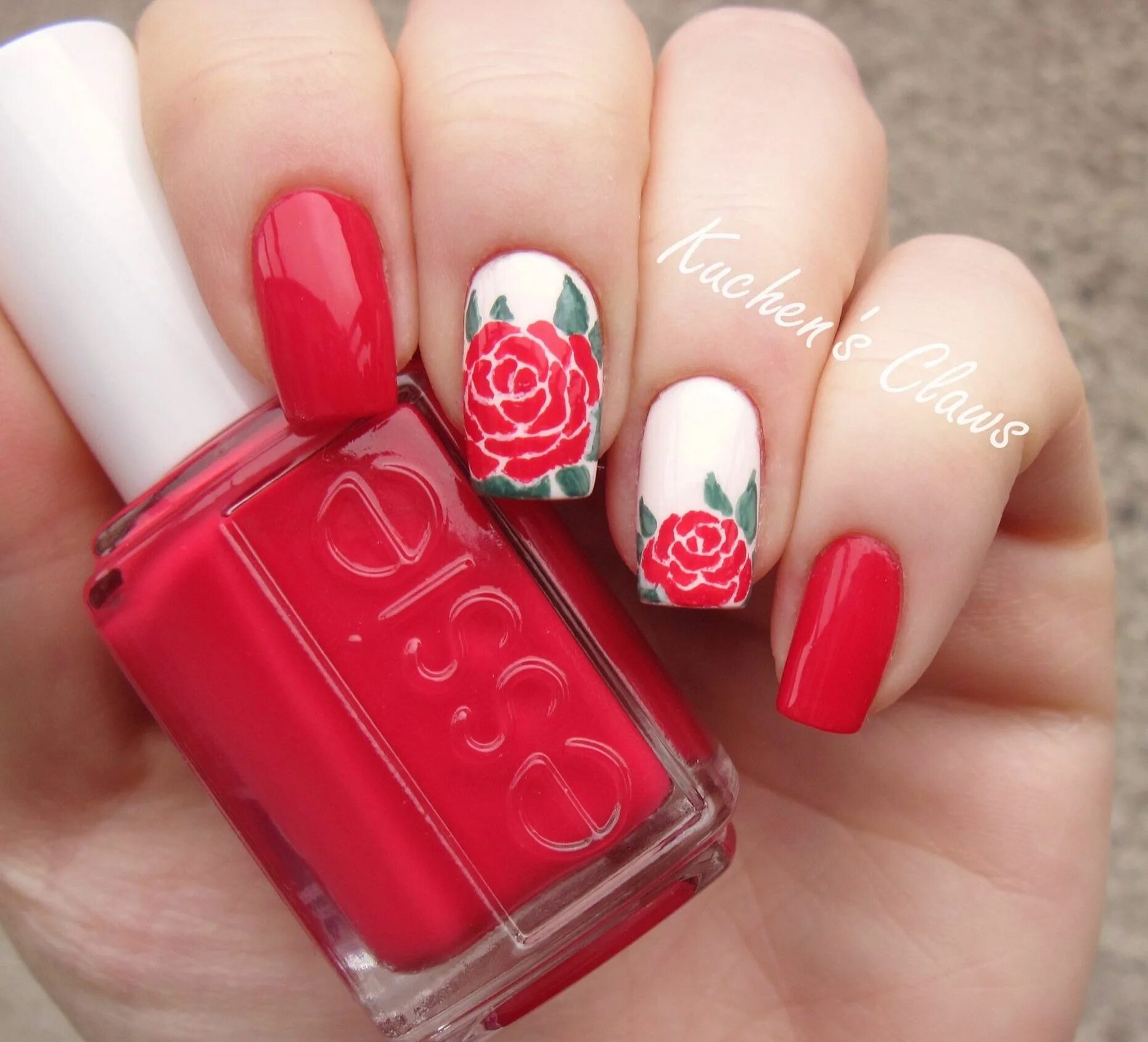 Красный маникюр со цветами Pin by Karen Gurtner on Nail Art Rose nail art, Red nail art designs, Rose nails