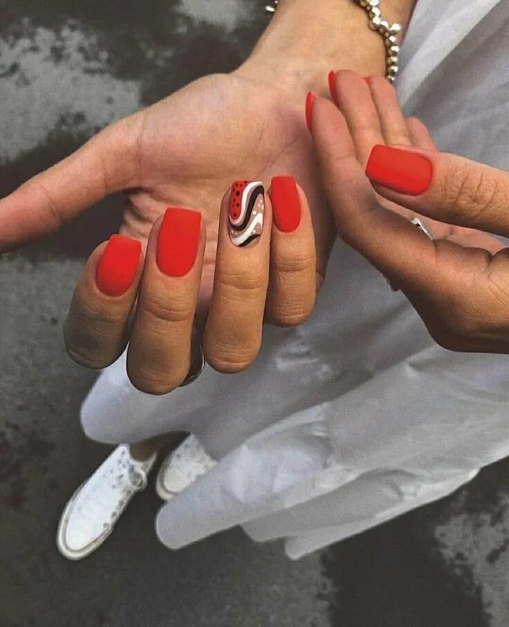 Красный маникюр сочетание с другими цветами Маникюр 2019 Manicure, Pretty nails, Beauty nails
