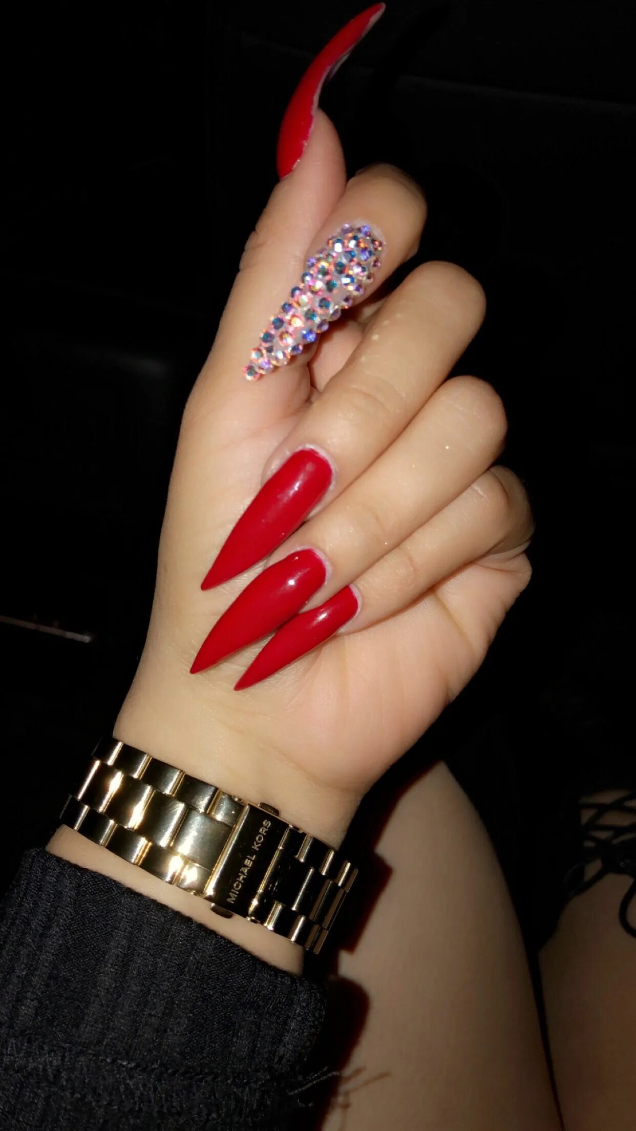 Красный маникюр стилеты Nails_byclaudia Red acrylic nails, Red stiletto nails, Long acrylic nails