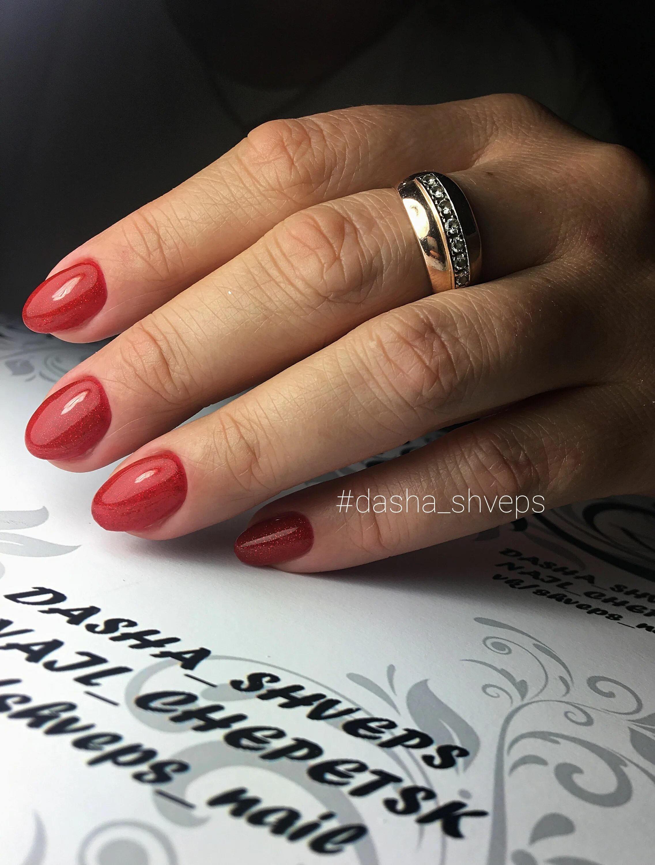 Красный маникюр цитаты Pin on Маникюр Rings for men, Class ring, Rings