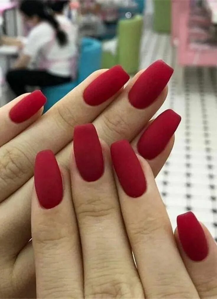 Красный матовый маникюр 22 winter chic matte red nails 2 in 2020 Cute red nails, Red nail designs, Red n