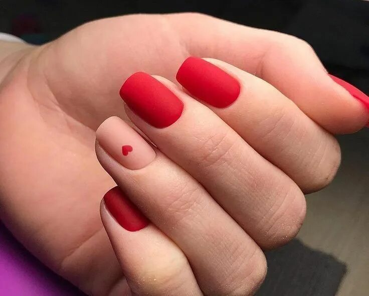 Красный матовый маникюр на короткие ногти 2024 40+ Cute Heart Nails That Are Perfect For Valentine’s Day - LynSire in 2023 Squo