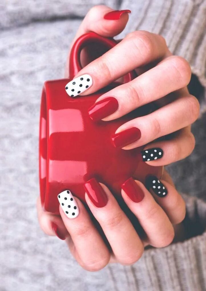 Красный молодежный маникюр 35 Most Stunning And Trendy Red Acrylic Nails And Red Matte Nails For Prom - Nai