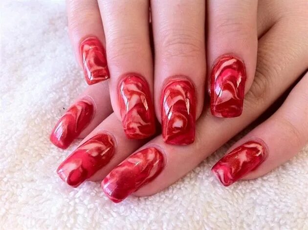 Красный мраморный маникюр Pin by Shanice Maxwell on n a i l s in 2020 Water color nails