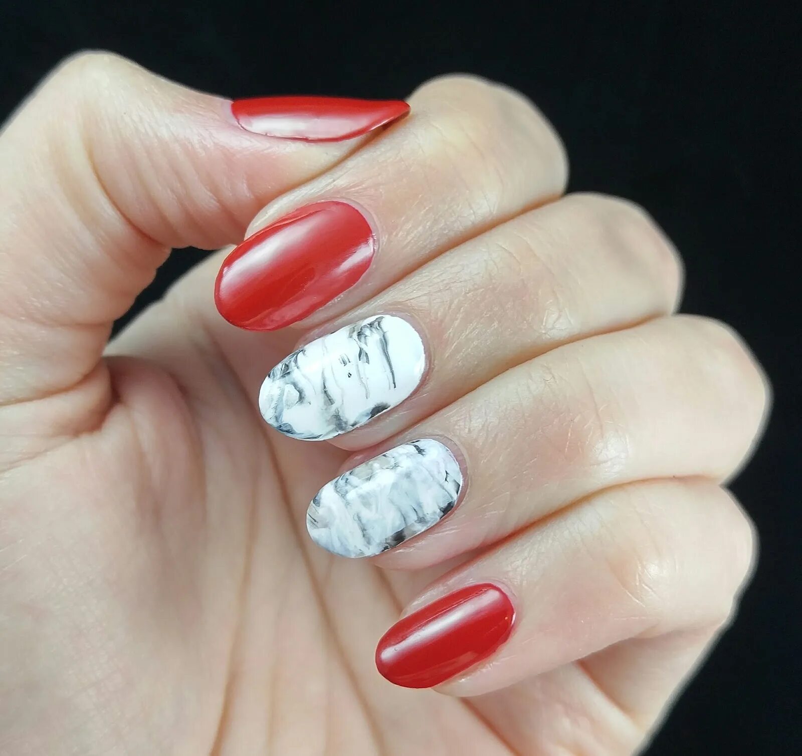 Красный мраморный маникюр Christmassy Marble Nails Nerdy for Nails Bloglovin