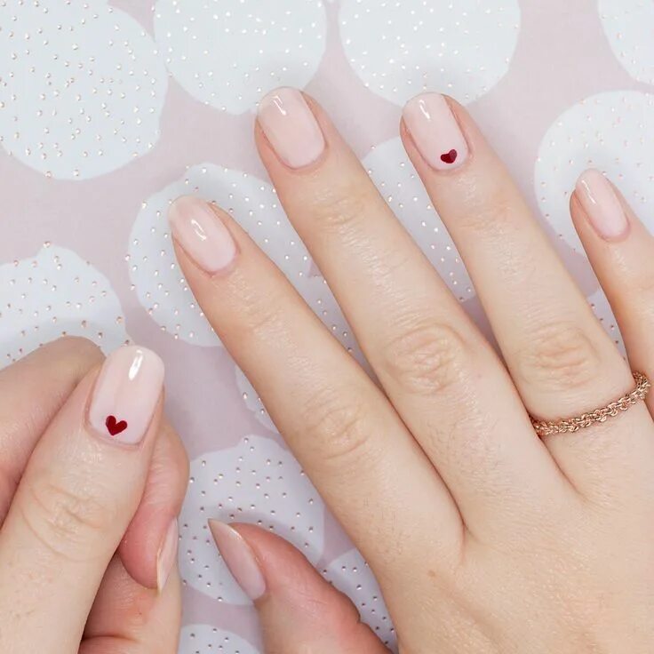 Красный нюдовый маникюр Jennifer Dye on Twitter Heart nail designs, Heart nails, Nail designs