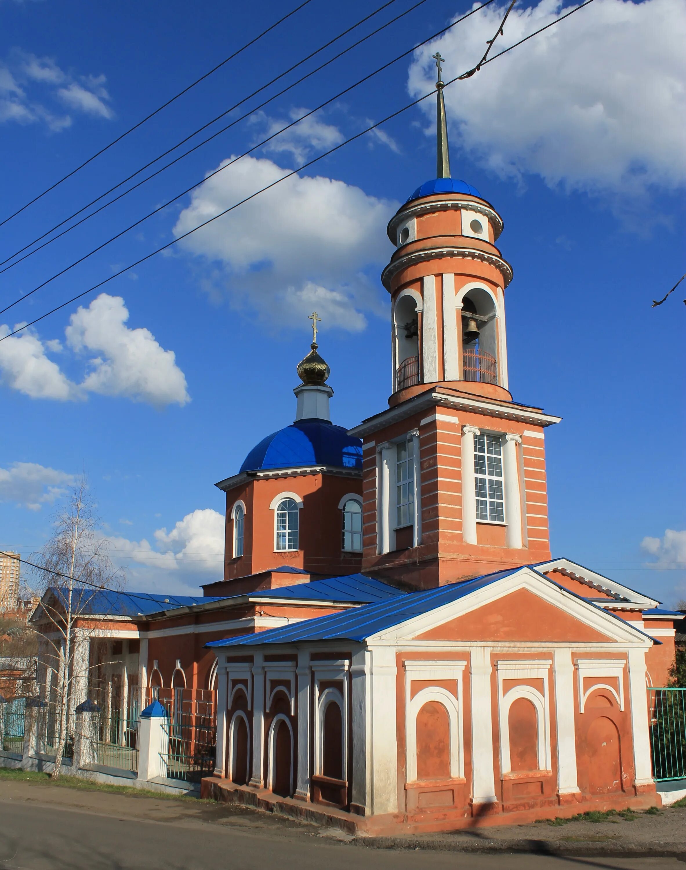Красный октябрь 78 курск церковь фото File:Храм Архангела Михаила (Курск).jpg - Wikimedia Commons