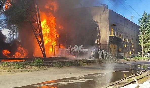 Красный октябрь волгоград фото На заводе "Красный Октябрь" в Волгограде вспыхнул крупный пожар - Рамблер/новост