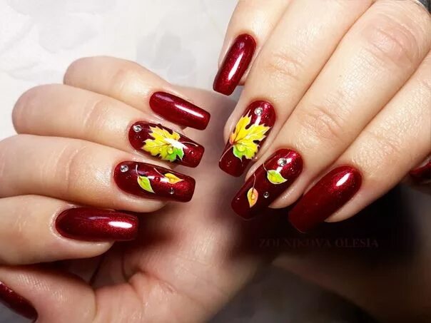 Красный осенний маникюр Идеи дизайна ногтей - фото,видео,уроки,маникюр! Nails, Beauty, Fashion