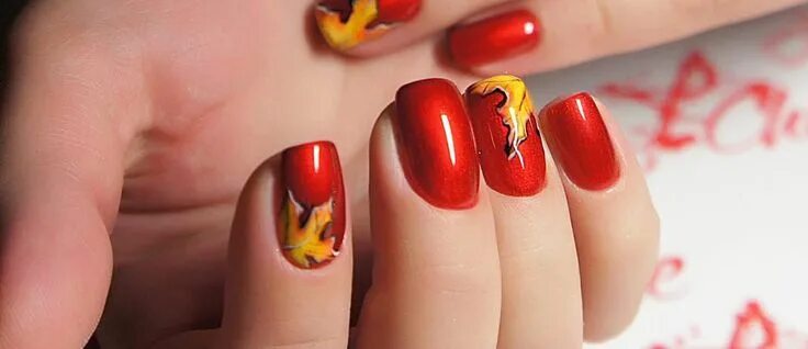 Красный осенний маникюр Cute Autumn Nail Designs You'll Want To Try Fall nail designs, Cute nails for fa