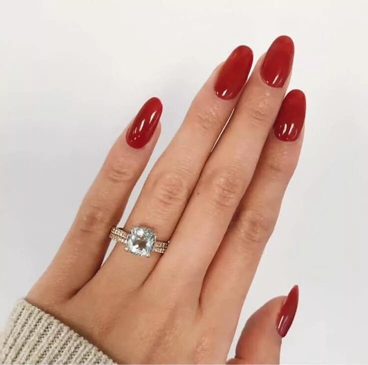 Красный овал ногти маникюр 2024 50 Creative Red Acrylic Nail Designs to Inspire You - The Cuddl Oval acrylic nai