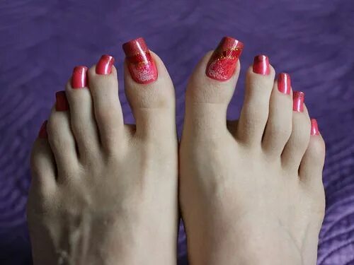 Красный педикюр какой маникюр подходит Coral nail art, Coral nails, Summer nails