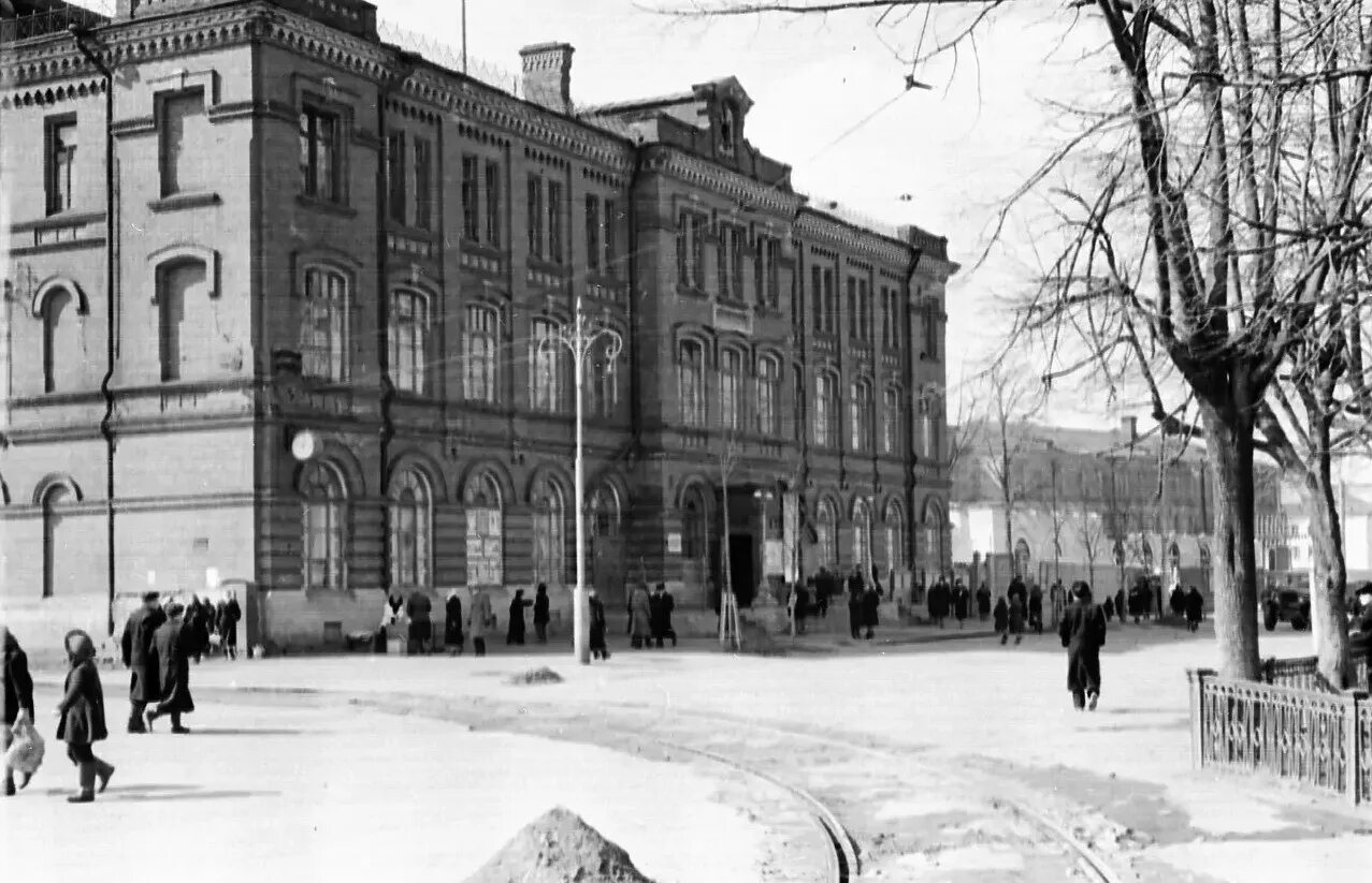 Красный перекоп ул стачек 63 фото Дом культуры комбината "Красный Перекоп", 1954-1955 гг. Фото из музея школы № 36