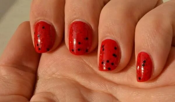 Красный перепелиный маникюр Перепелиные яйца от Nubar G715 Black Polka DOT - отзыв Рената Squper