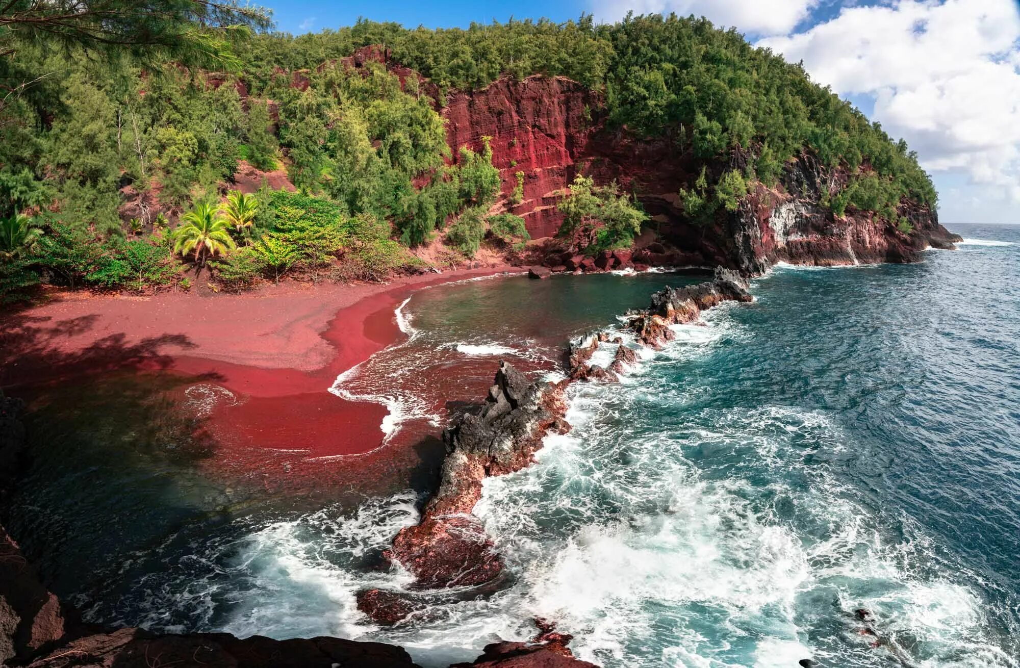 Красный пляж фото Maui Instagram Spots & Photography Destinations. Red sand beach, Maui itinerary,