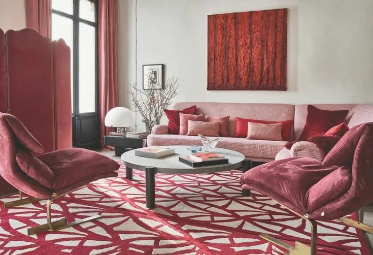 Красный пол в интерьере с чем сочетается Red and pink living room