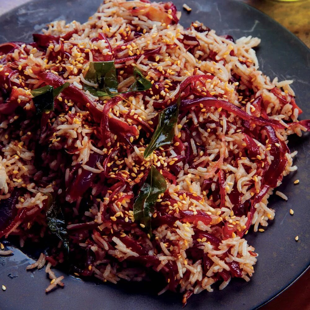 Красный рис рецепты фото Caramelized Red Onion Rice with Tamarind This Caramelized Red Onion Rice with Ta