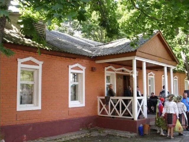 Красный рог брянская область санаторий фото Усадьба А.Толстого 18 век