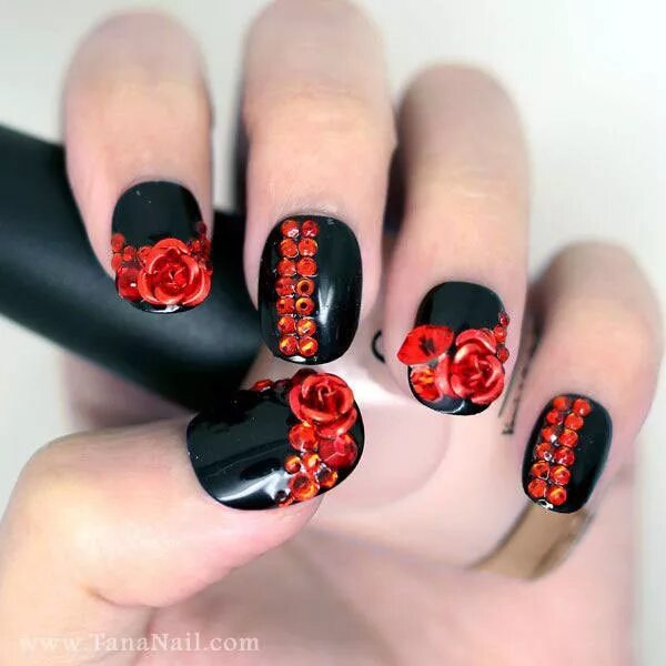 Красный розовый черный маникюр пошагово Luxury fashion & independent designers SSENSE Rose nail art, Red nail designs, 3