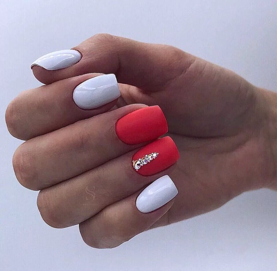 Красный с белым маникюр квадрат Pin on Маникюр Nail colors, Cute nails, Pretty nails