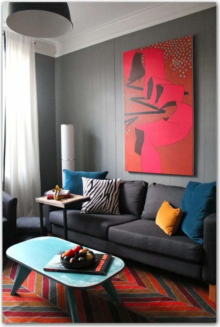 Красный с серым в интерьере Kristen F. Davis Designs: Room Service Atlanta Gray living room design, Living r