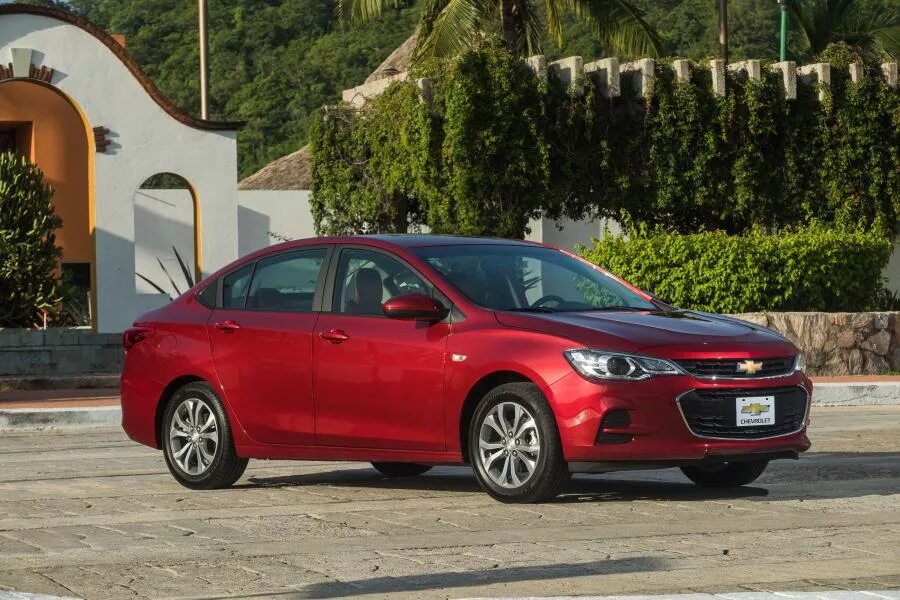 Красный шевроле фото Галереи Chevrolet Cavalier 2017 года. VERcity