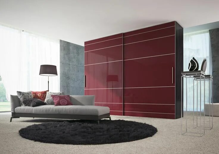 Красный шкаф в интерьере гостиной фото Wardrobe with Red High Gloss Sliding Doors Bedroom furniture design, Wardrobe de