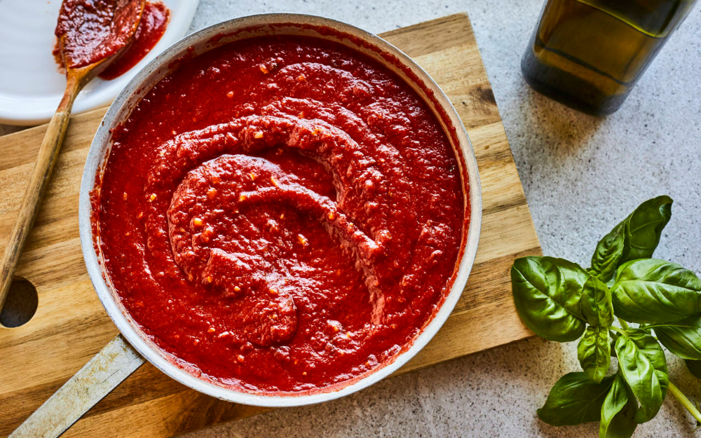 Красный соус рецепт фото Sauce tomate express Savourer x Mordu Recipe Sauce, Vegetable recipes, Food