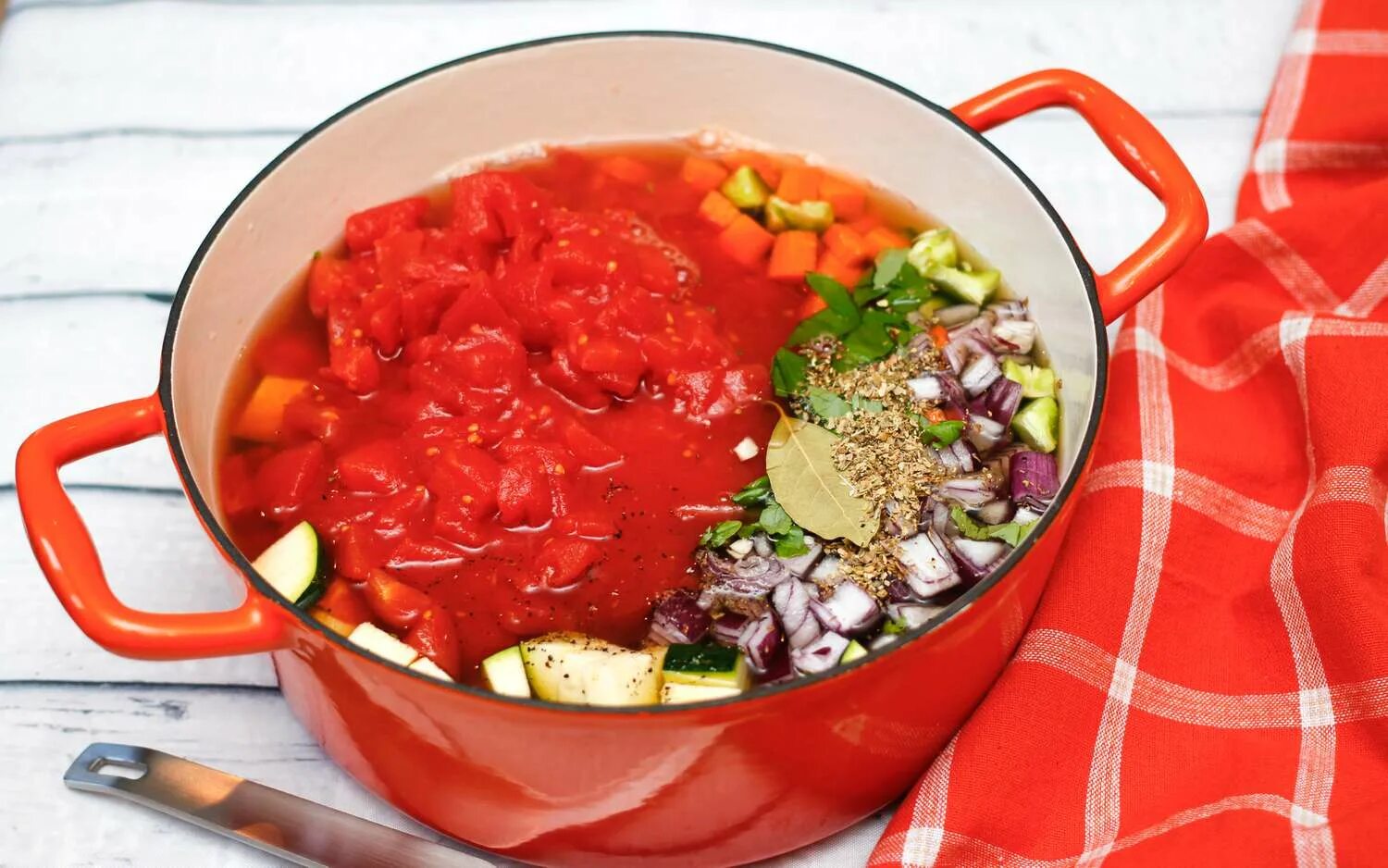 Красный суп фото Vegetarian Minestrone Soup Recipe