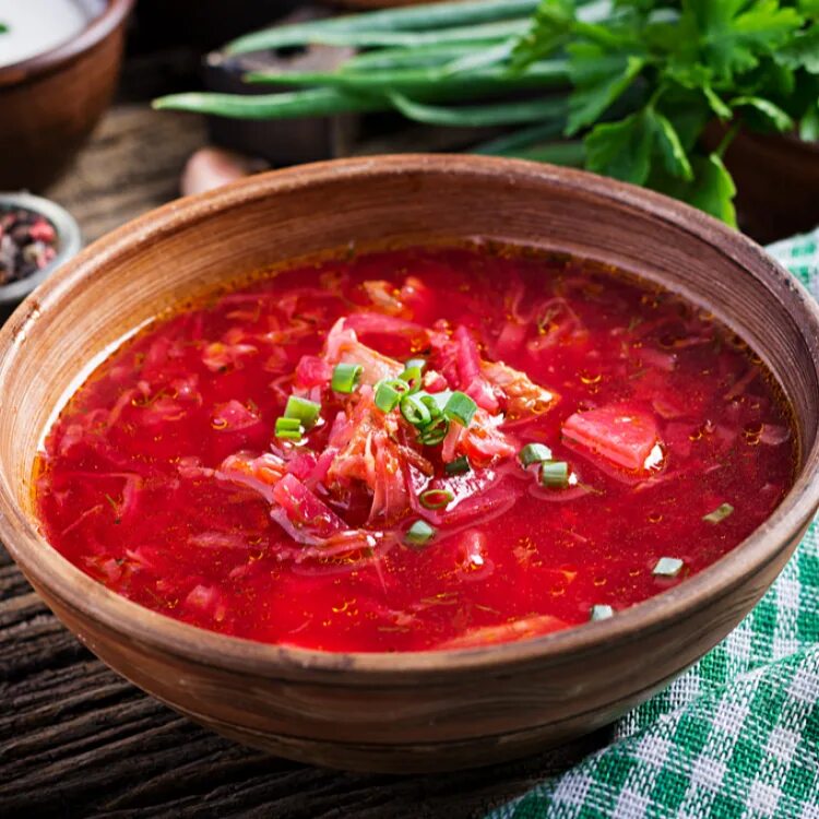 Красный суп фото Суп борщ с курицей