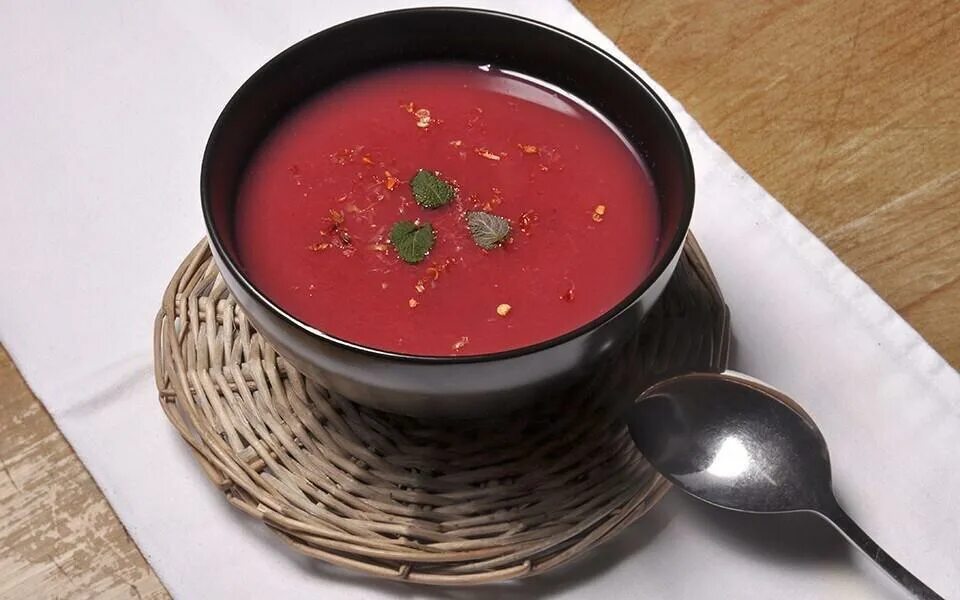 Красный суп фото рецепт Cornel soup - Borjomi - Gastronomy