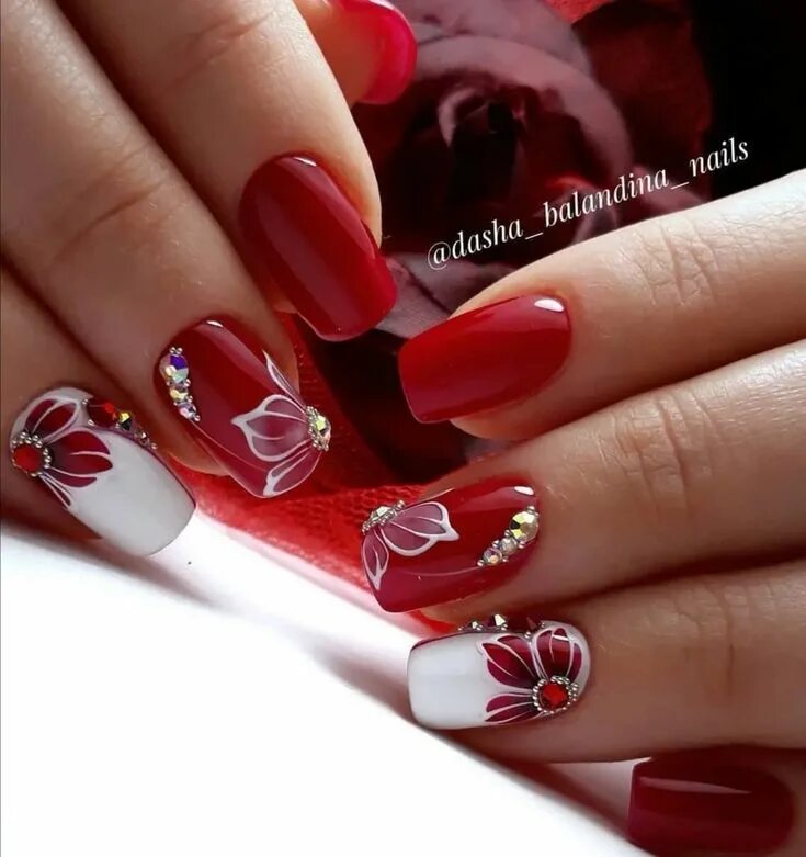 Красный свадебный маникюр Pin on красные ногти Fashion nails, Floral nails, Red nails