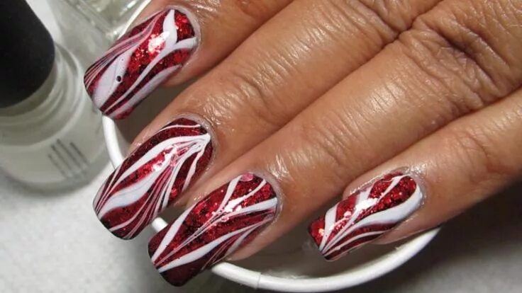 Красный светоотражающий маникюр с дизайном 25 Marble Nail Design with Water & Nail Polish 18 mis dashin nails..yupprs in 20
