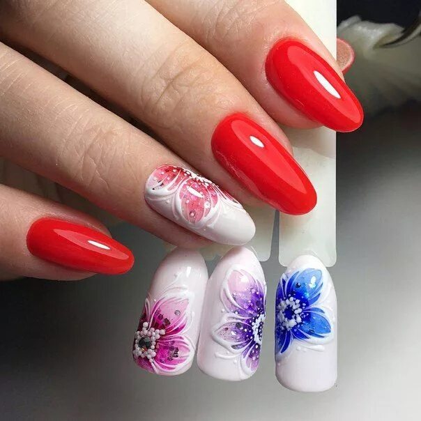 Красный цвет дизайн ногтей с цветами Фотография Red acrylic nails, Red nails, Nail art designs