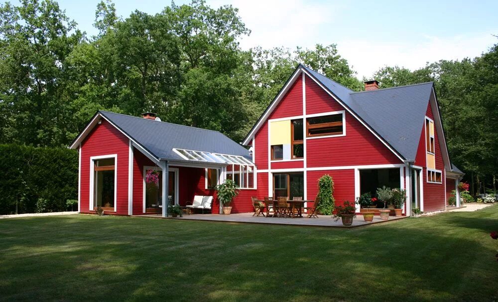 Красный цвет дома фото Maison en bois House styles, House, Wooden house