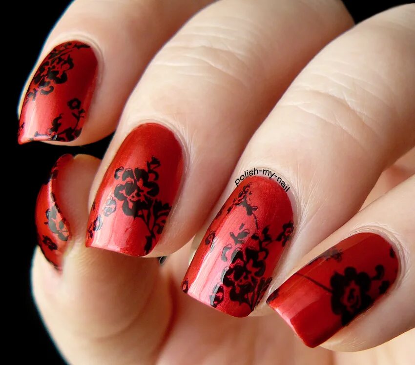 Красный цвет маникюр рисунки Klasyczna czerwień i czerń. Classic red and black.