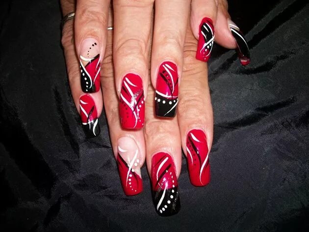 Красный цвет маникюр рисунки Black, White & Red by cathyross from Nail Art Gallery Red nail art, Black and wh