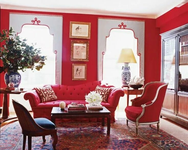 Красный цвет стен в интерьере 42 Sweet Living Room Decor Ideas With Red Color For Valentines Day - HOMYHOMEE L