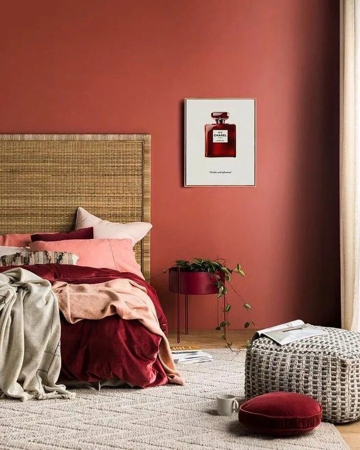 Красный цвет стен в интерьере арт в скандинавском стиле Interiores de quarto, Cores para quarto, Designs de qu