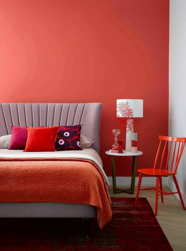 Красный цвет стен в интерьере Pantone have chosen Living Coral as their colour of the year for 2019, and we th
