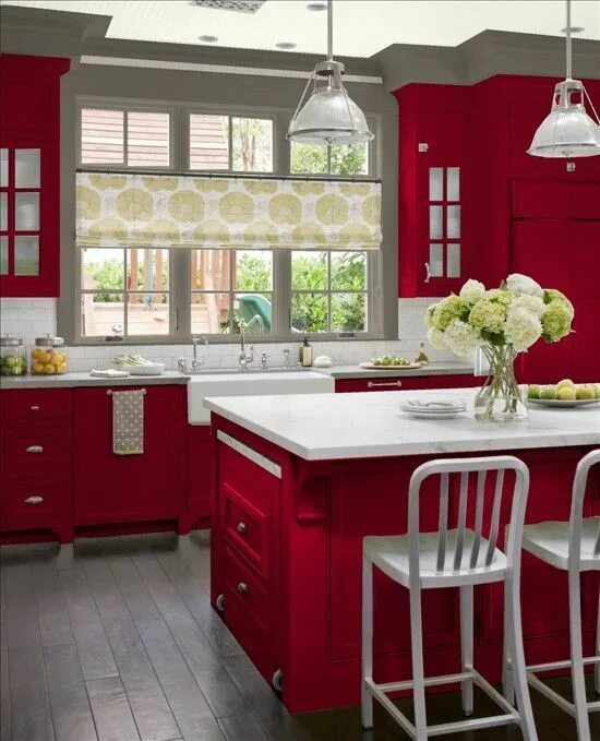 Красный цвет в интерьере кухни 53 Bold Red Accent Walls To Beautify Your Home Red kitchen walls, Painted kitche