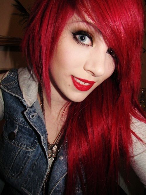 Красный цвет волос фото Try a Berry Stain Pretty red hair, Cherry red hair, Beautiful hair