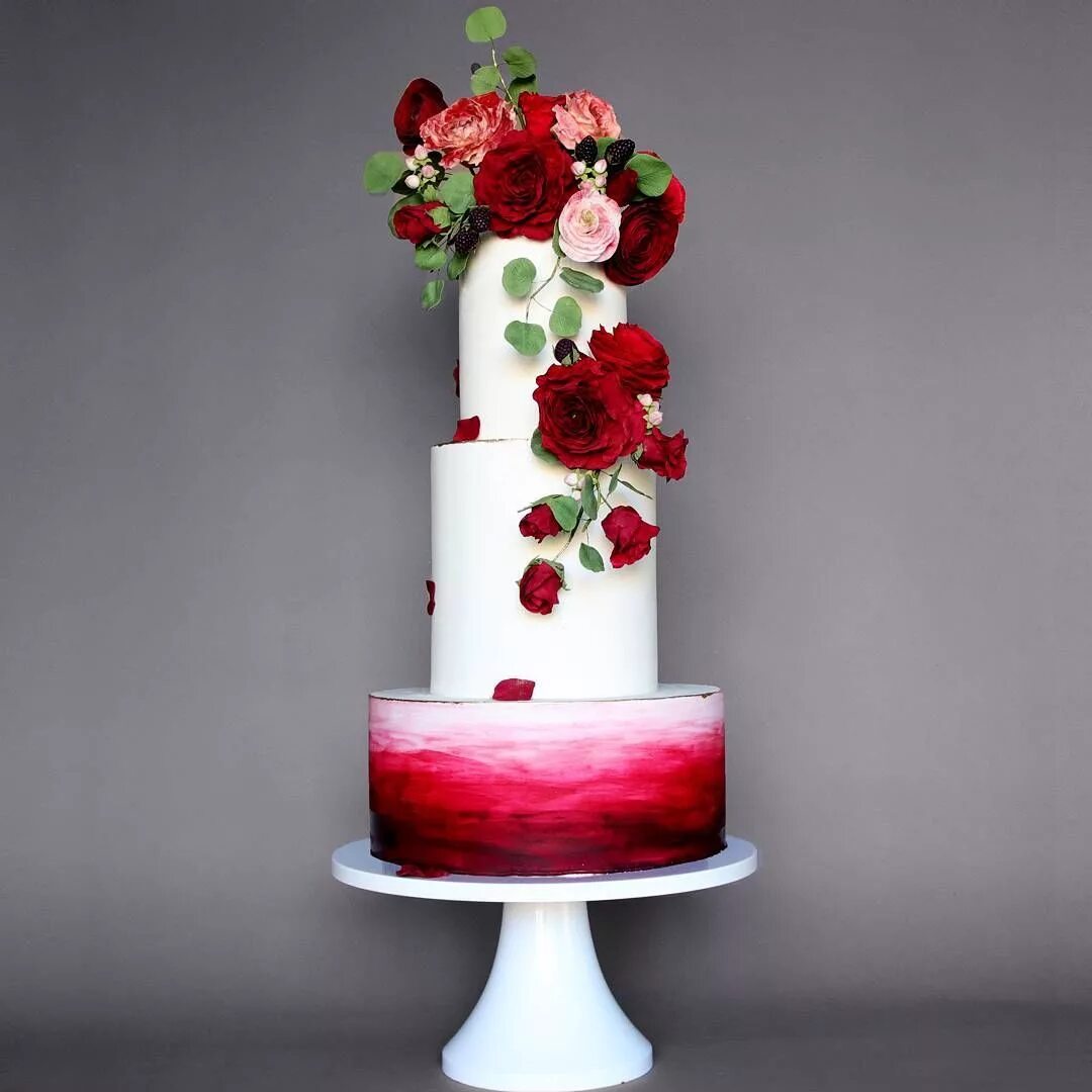 Красный торт декор Modern Red Wedding Cake Wedding cake ombre, Gorgeous cakes, Elegant wedding cake