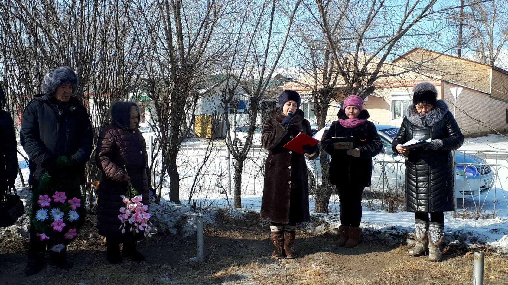 Красный тюльпан афганистан фото Митинг "Афганистан - наша память и боль", акция "Красный тюльпан"